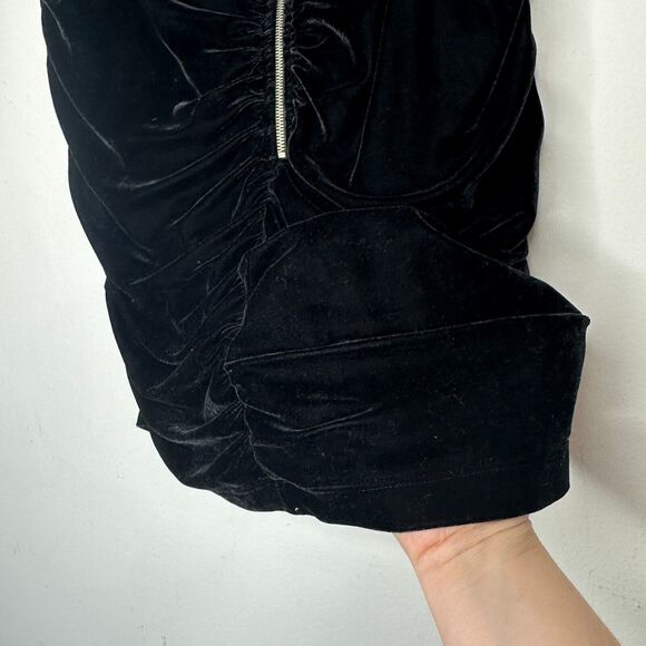 Solid Jet Black Sexy Ruched Velvet Mini Skirt Zip Back Stretch Medium - Picture 9 of 13